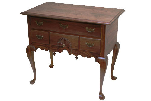 Massachusetts Dressing Table